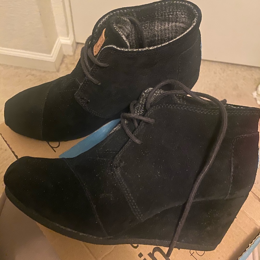 Black Suede Toms Desert Wedge
